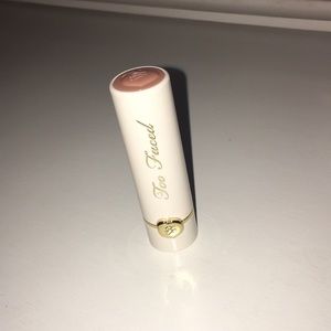 Too faced lipstick